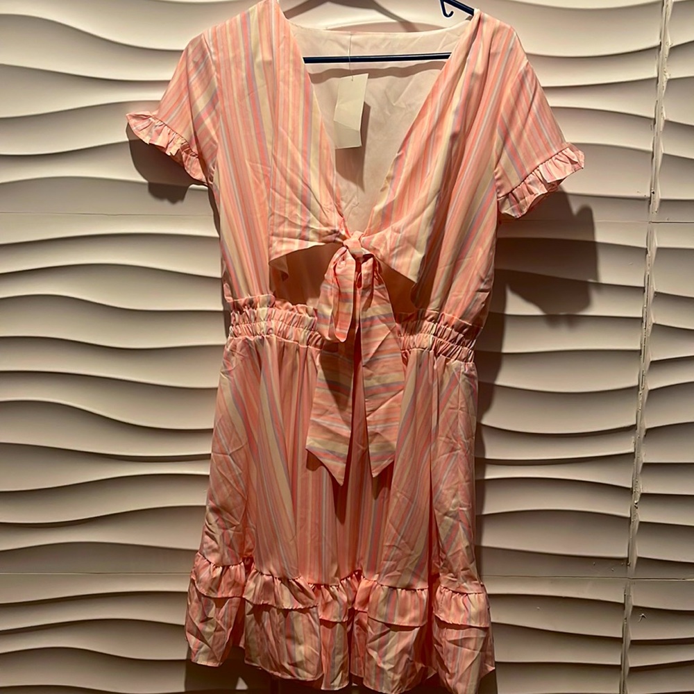 Very cute halter like top dress